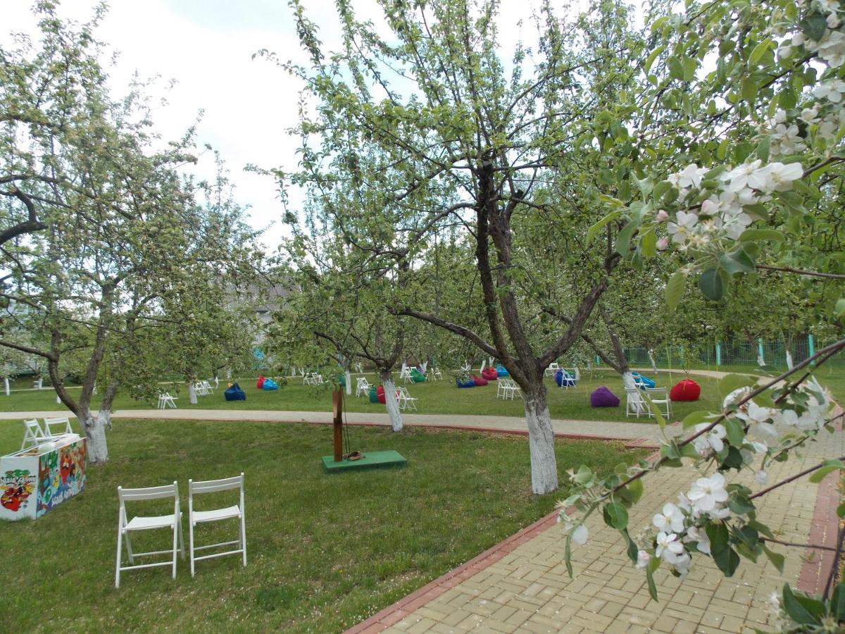 Dibrova Hotel Bila Tserkva Exterior photo